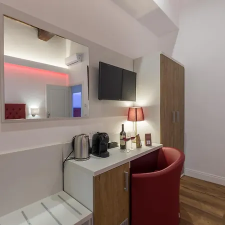 Magenta Luxury Argentina 2* Roma